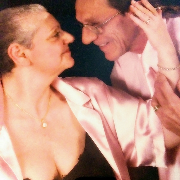 Meet your Posher, Lynn - Picture 2 of 3